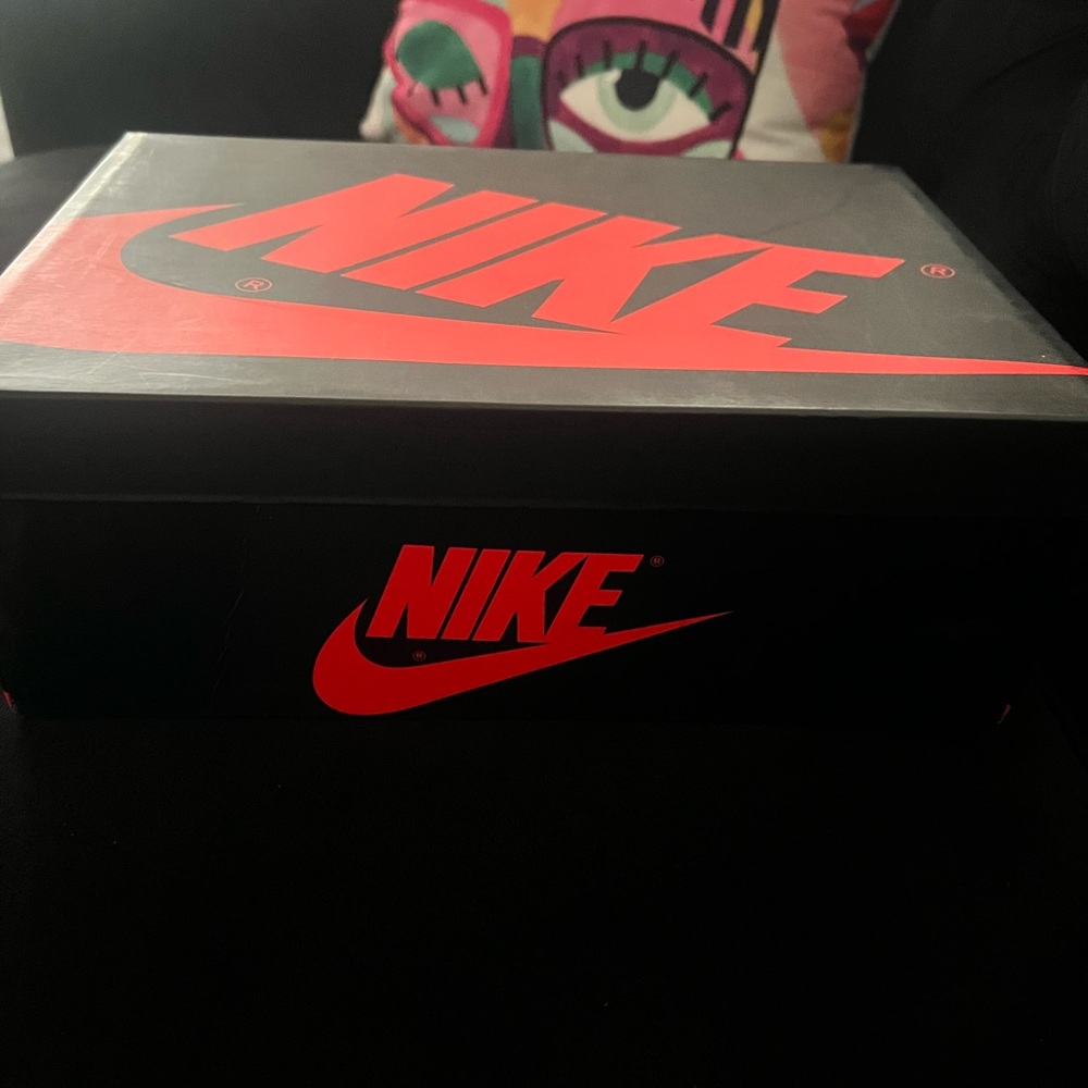 Nike Black and Red Shoe Box